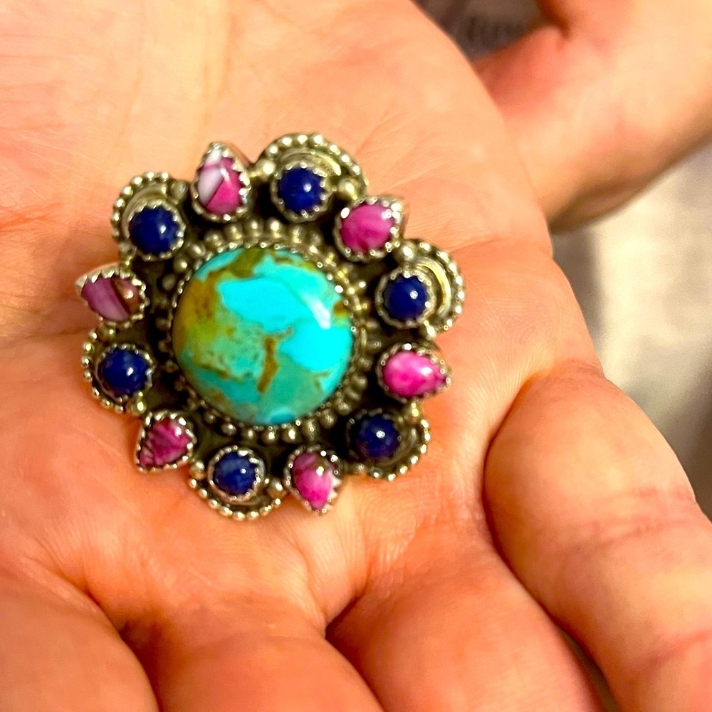 Turquoise and Sterling Silver Ring - Picture 4 of 8
